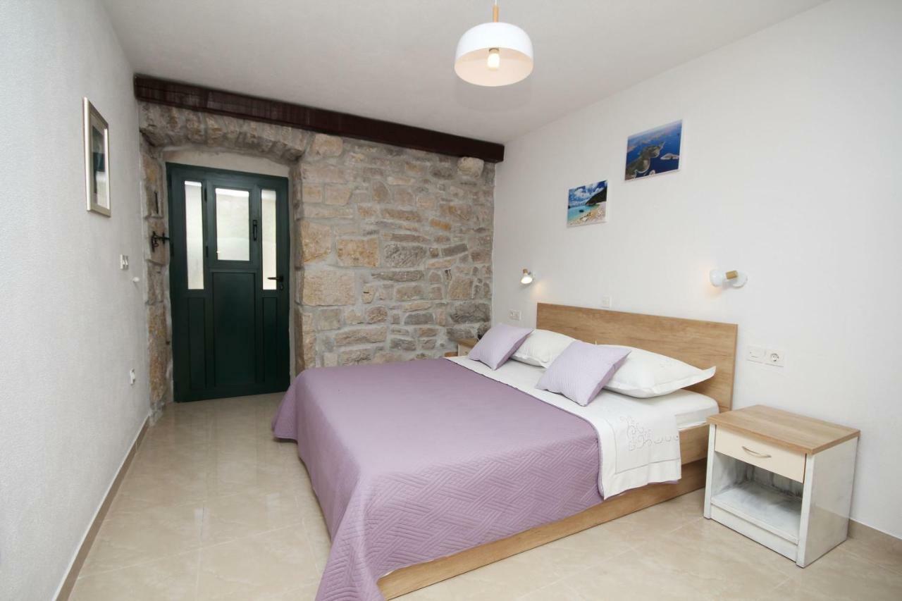 Apartmani Dalmacija Brela Exteriér fotografie