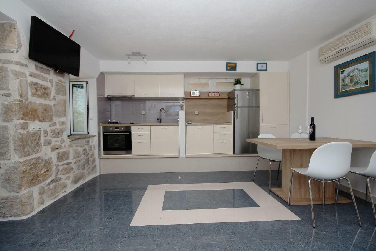 Apartmani Dalmacija Brela Exteriér fotografie