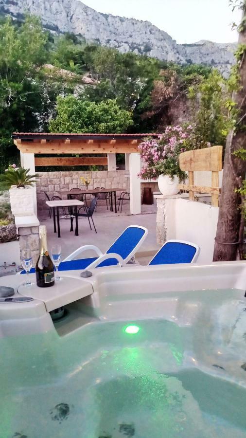 Apartmani Dalmacija Brela Exteriér fotografie
