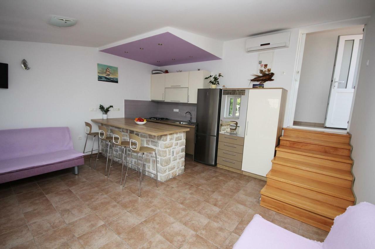 Apartmani Dalmacija Brela Exteriér fotografie